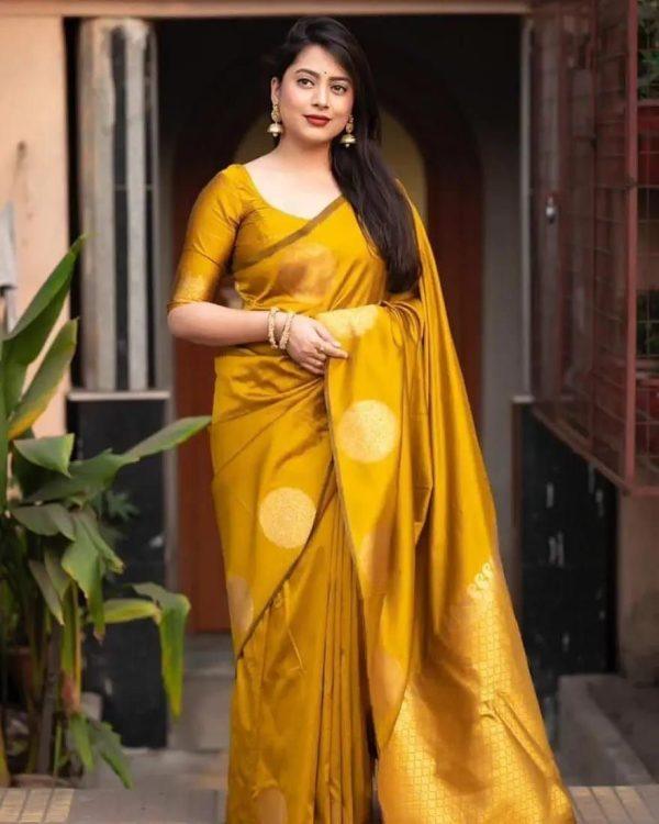 প্রিমিয়াম সিল্ক শাড়ি