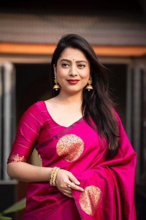 প্রিমিয়াম সিল্ক শাড়ি