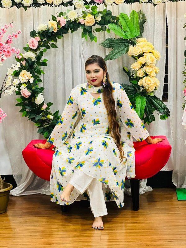 গ্রাউন থ্রি পিস